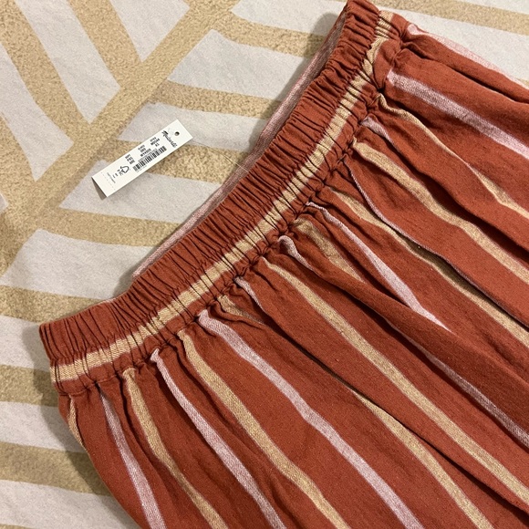 Madewelm Linen Cotton-Overlay Skirt in Stripe - Picture 3 of 6